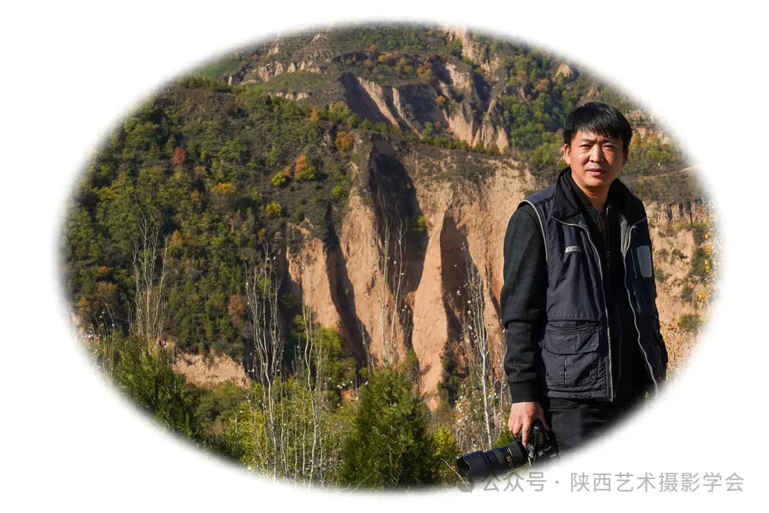 冯 东
