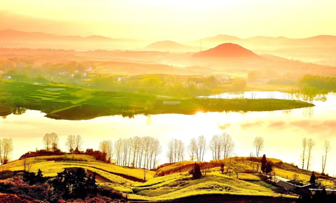 落日余晖下的鹮乡美景