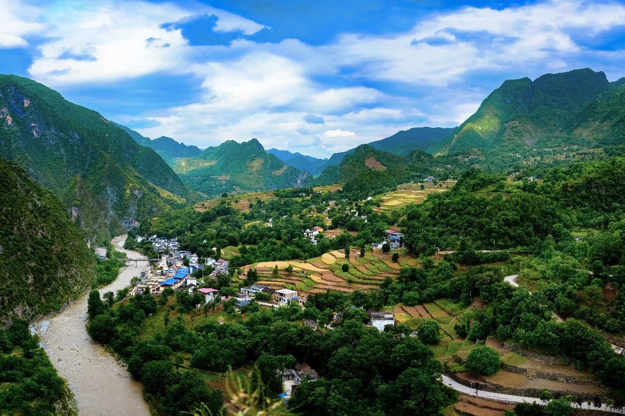 《美丽乡村》 武世江 摄